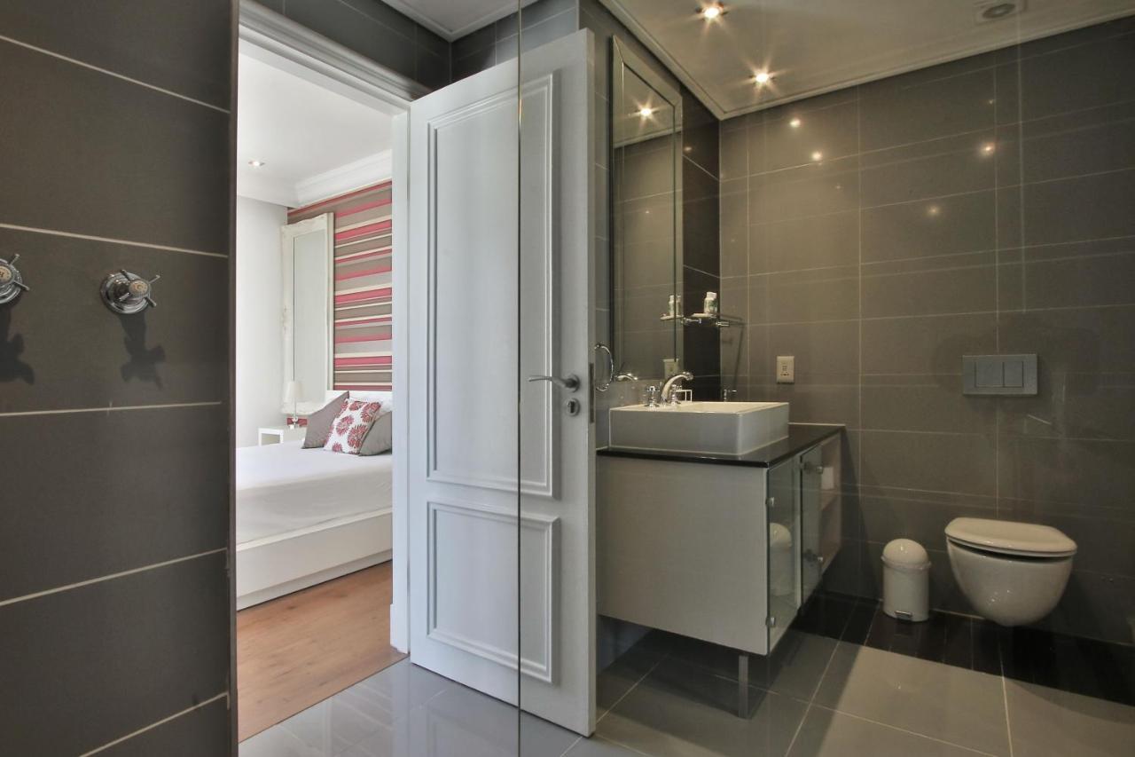 Cape Royale 1 Bedroom Luxury Apartments With Mountain View เคปทาวน์ ภายนอก รูปภาพ